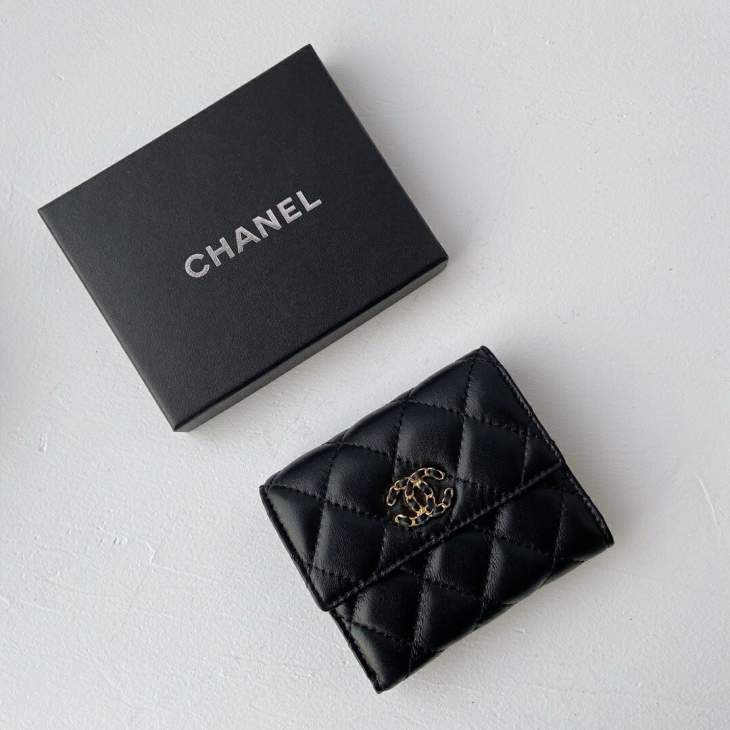 Picture of Chanel Wallets _SKUfw239830039fw